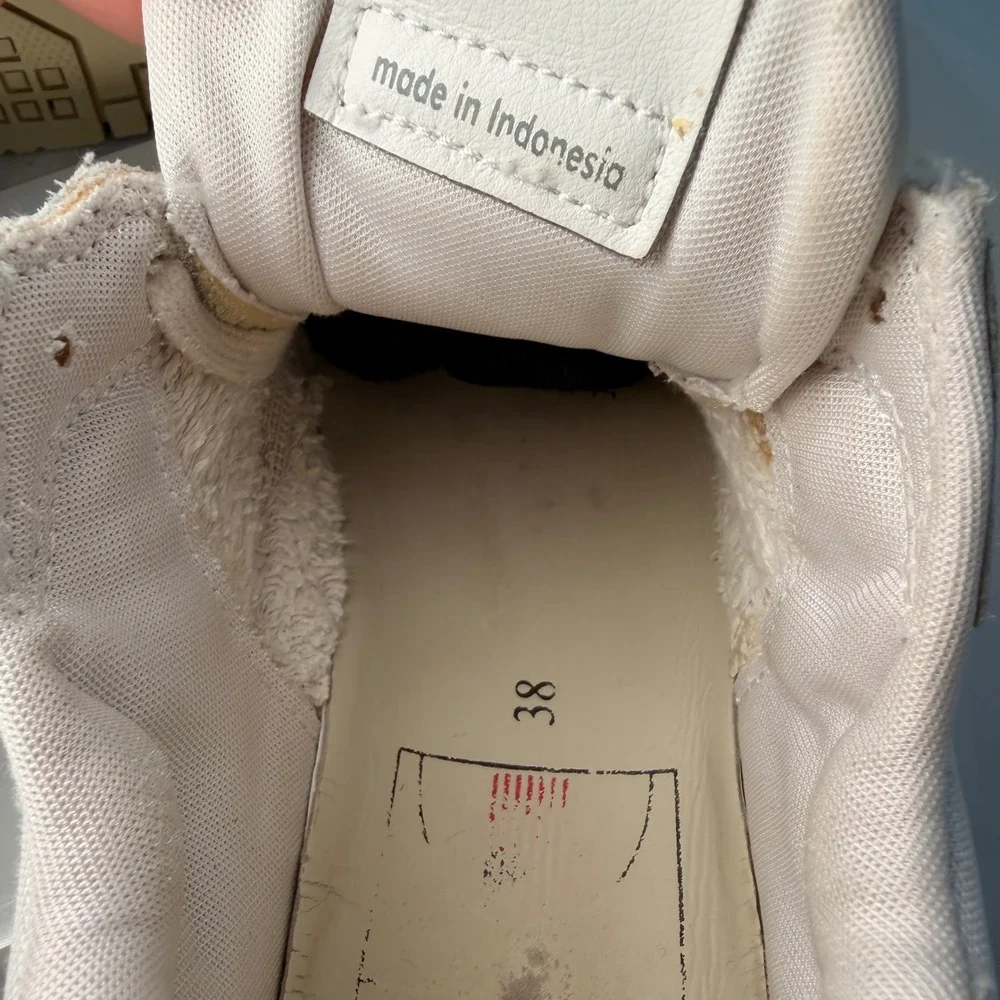 Autry CLC Sneakers 38 Low Top Off White Cream Leather Platform Chunky Retro Shoe